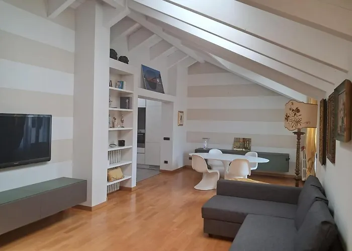 Royal L'attico Nel Cuore Di Varese