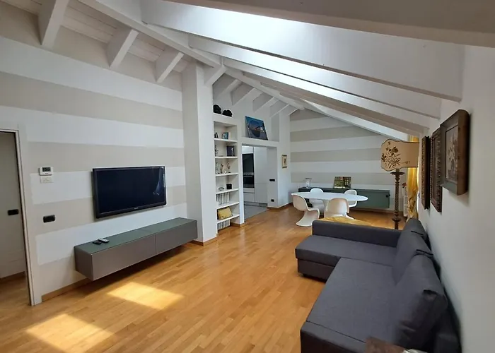 Royal L'attico Nel Cuore Di Apartmán *